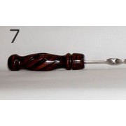 Шампур с резной деревянной ручкой 470х12х3 мм №7